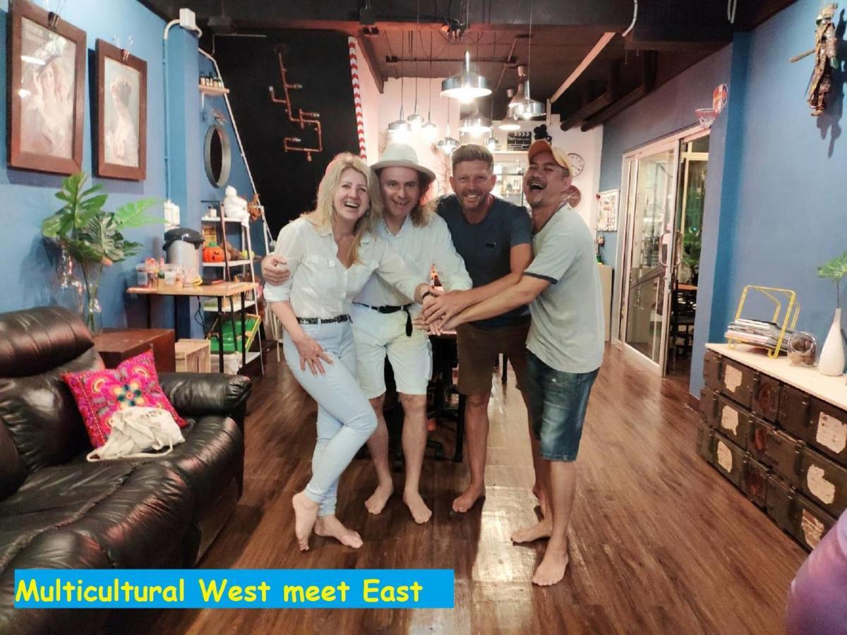 Teegether Hostel Bangkok Luaran gambar